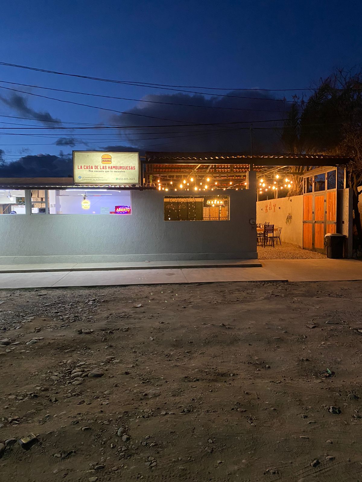 La casa de las hamburguesas image 8