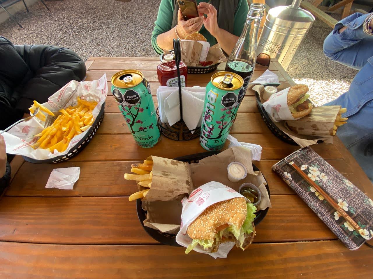 La casa de las hamburguesas image 9