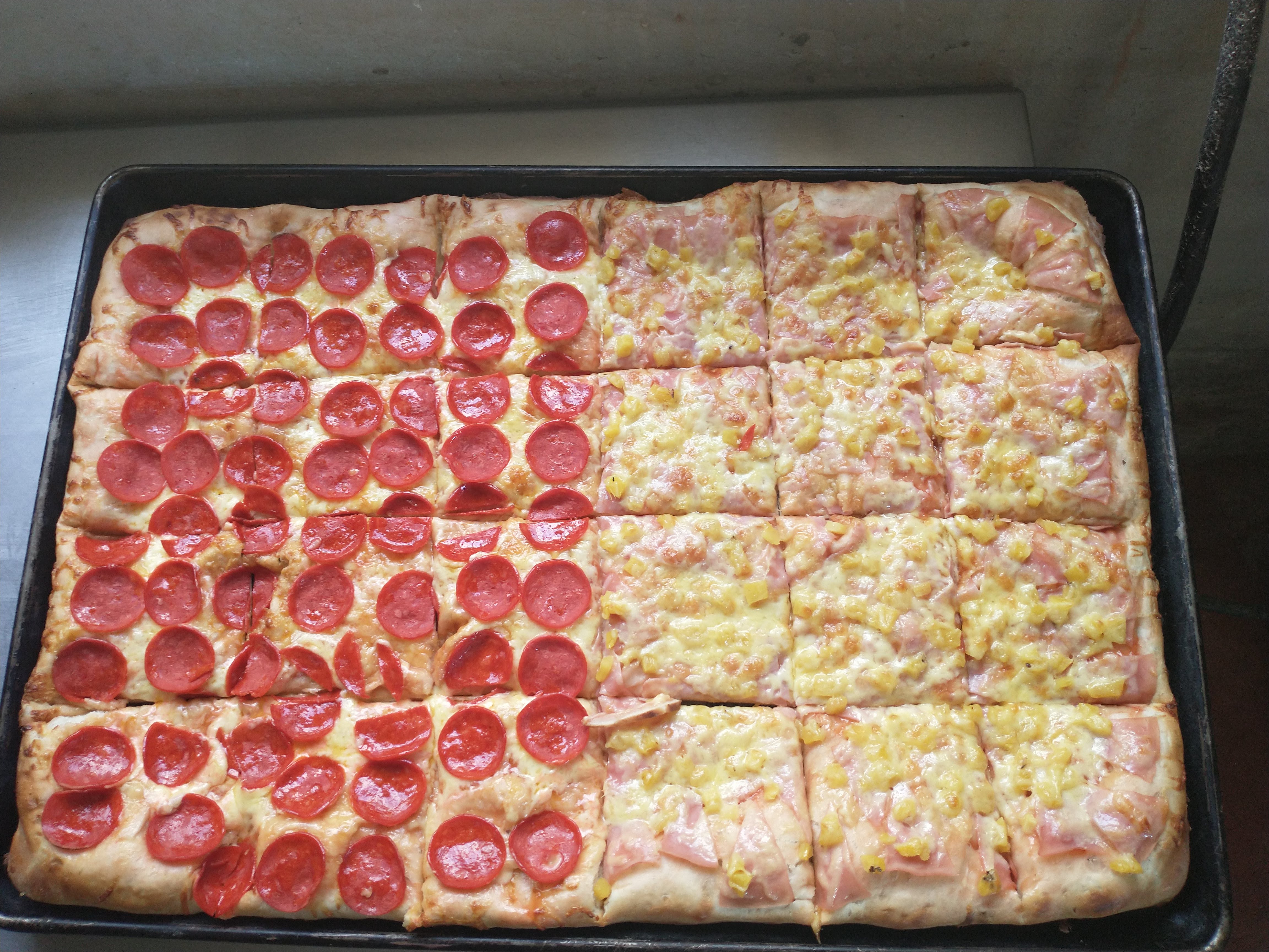 Pizzería Heroes image 3