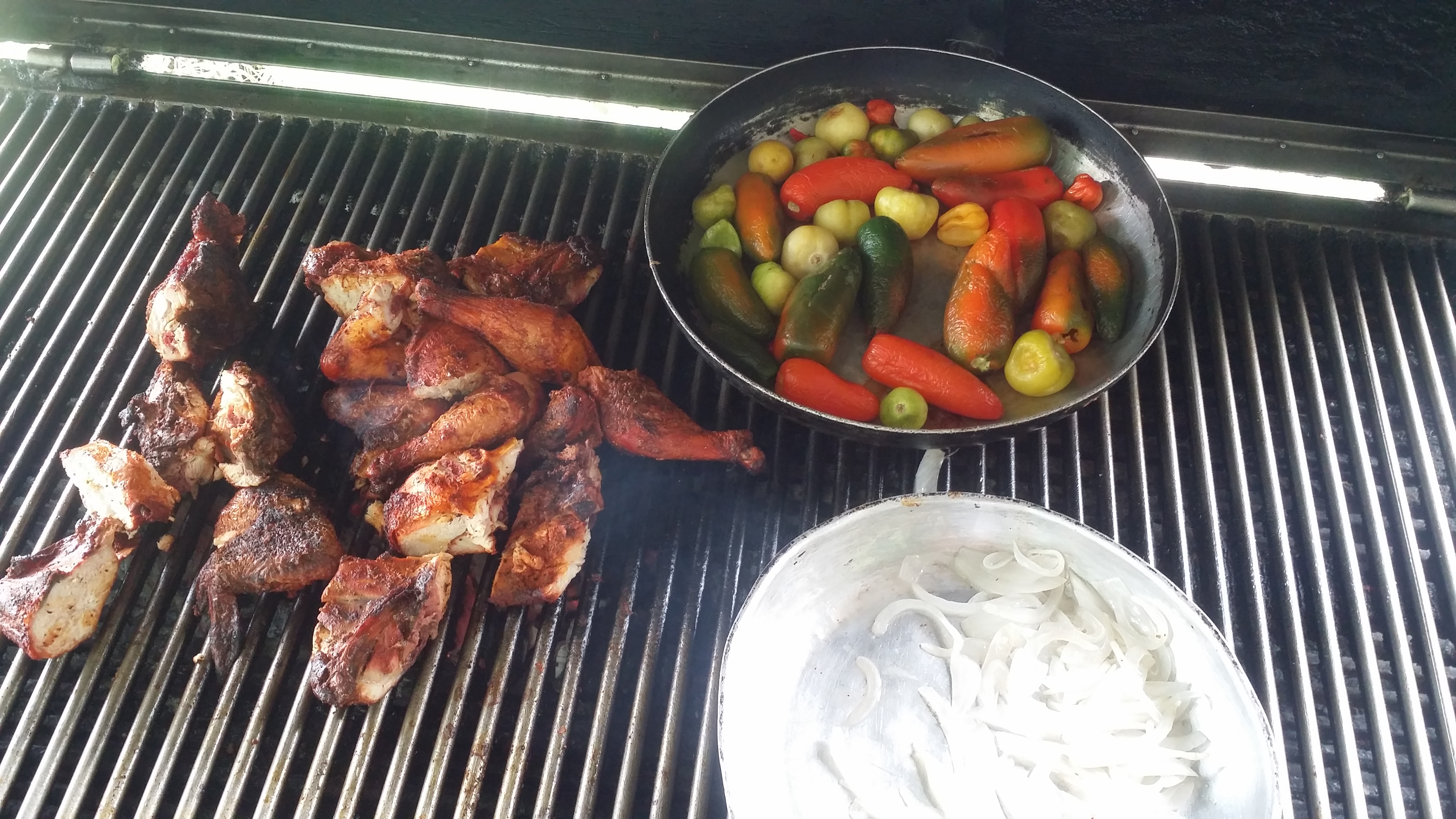 Pollos la hacienda image 1