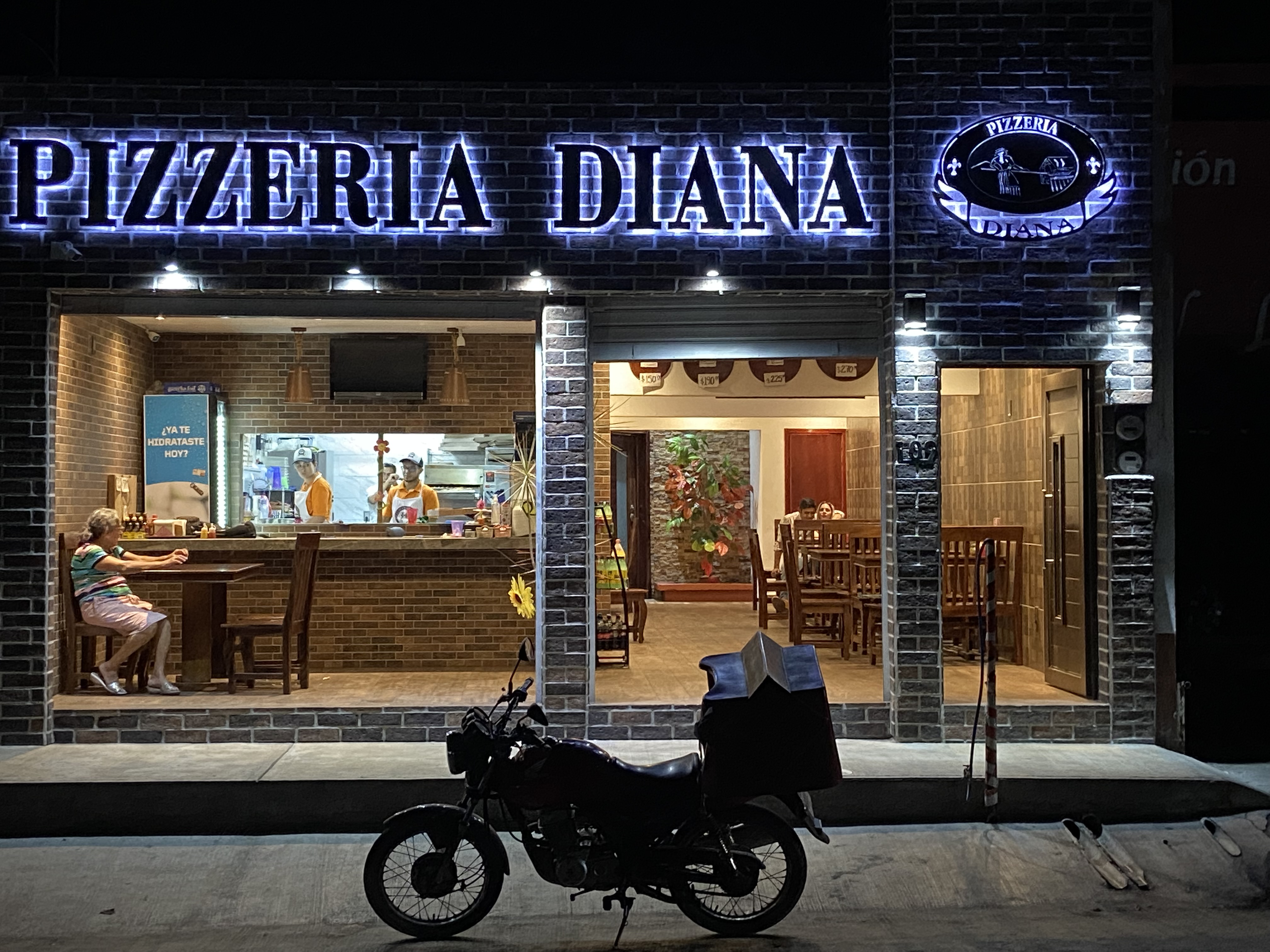 pizzas Diana image 1