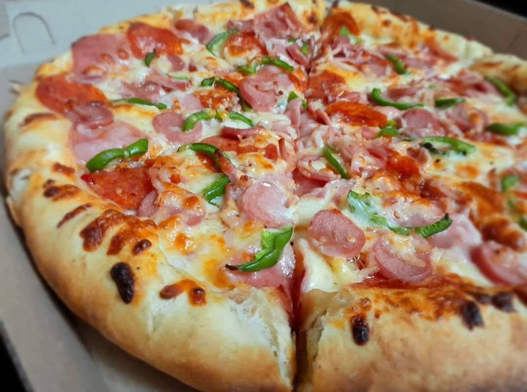 CHARLY PIZZAS image 1