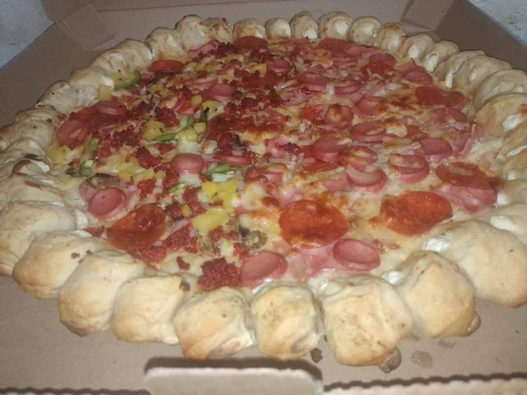 CHARLY PIZZAS image 2