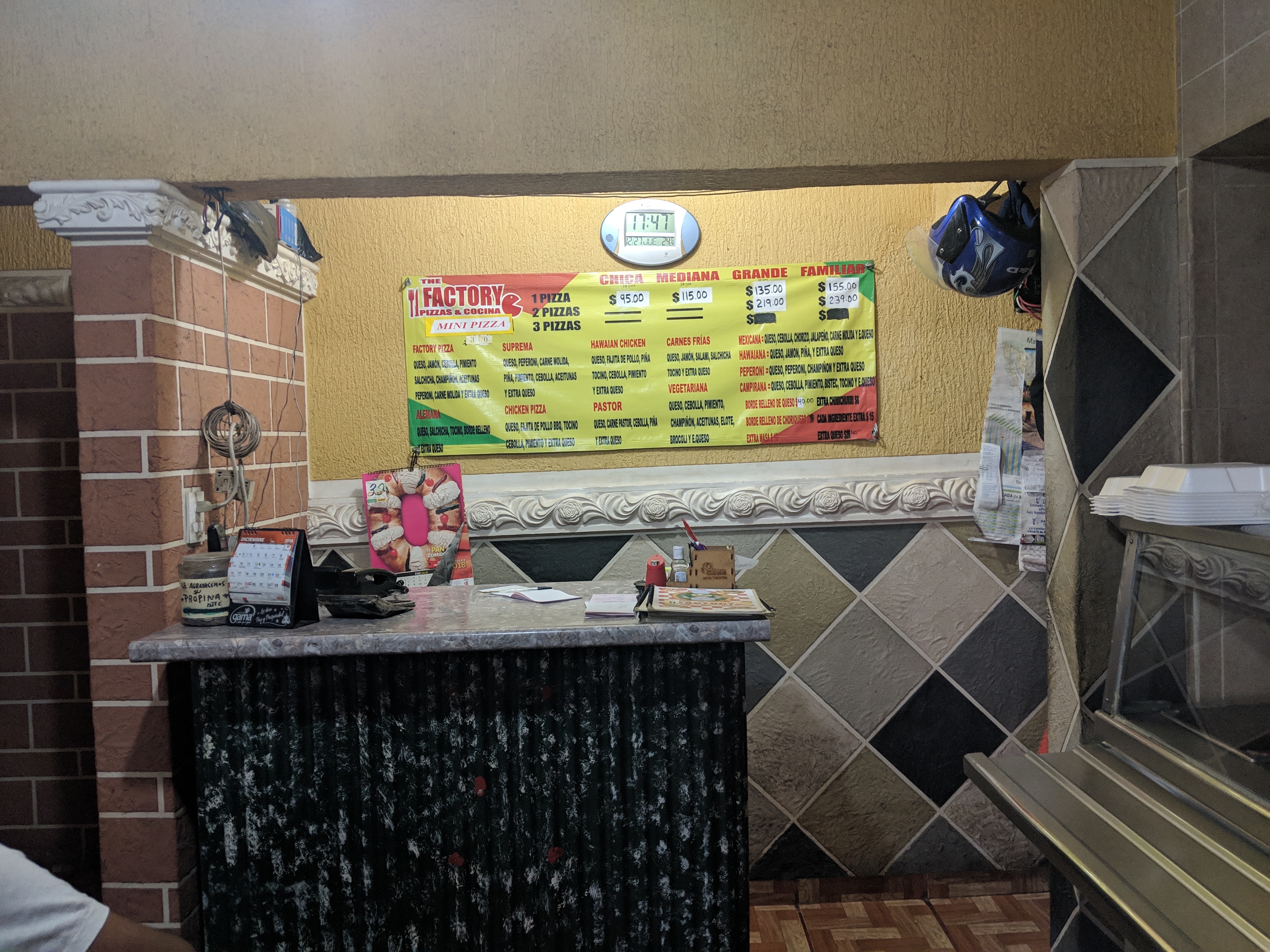 Pizzas Factory image 8