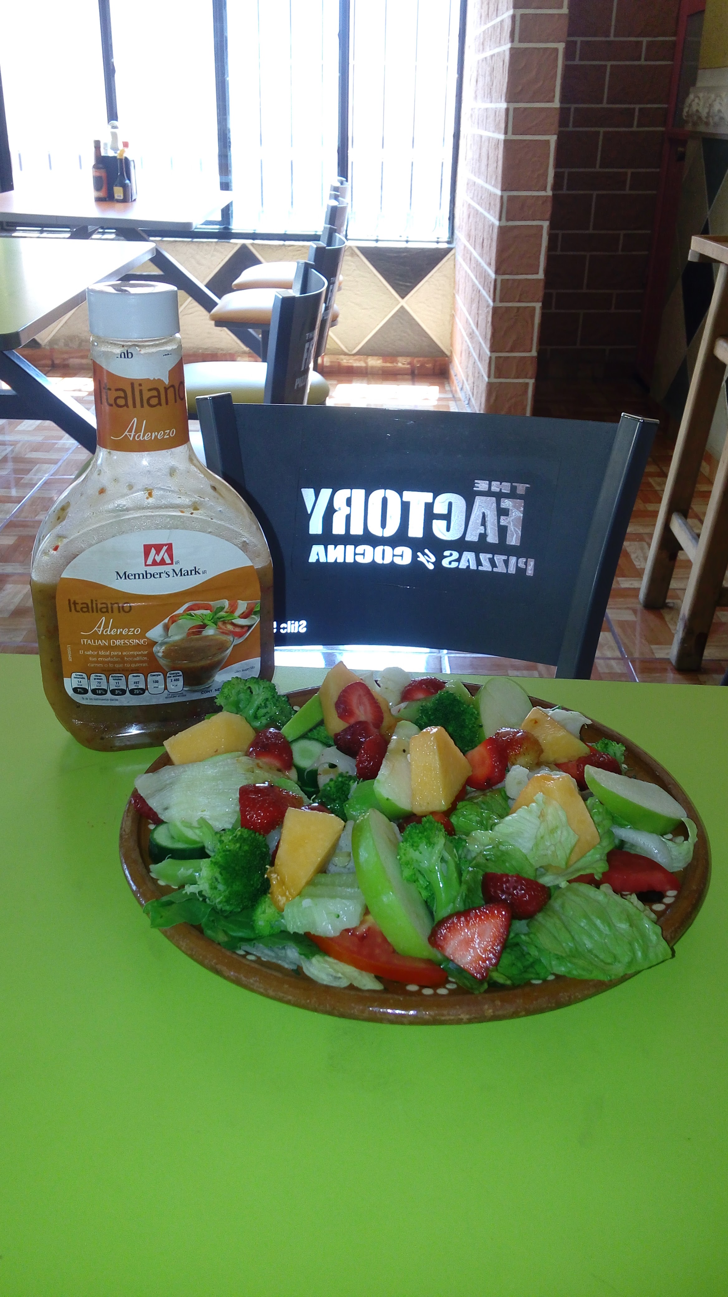 Pizzas Factory image 9