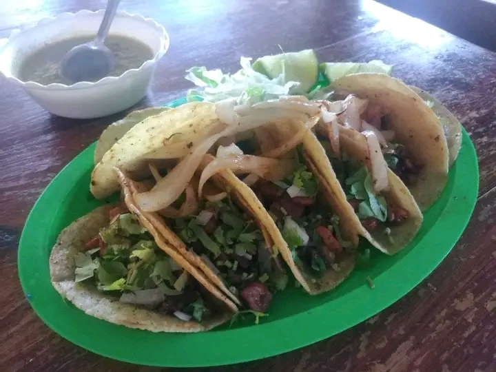 Comedor la cabaña image 8