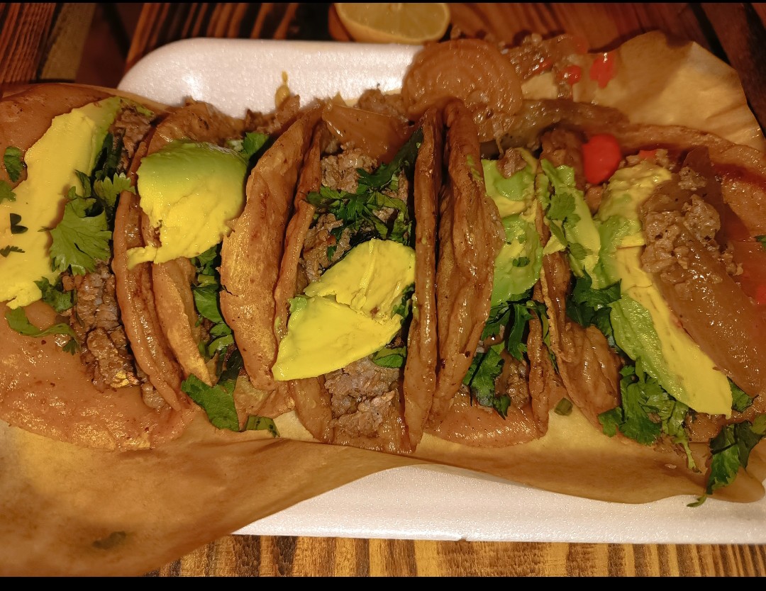 La cueva taquería mexicana image 1