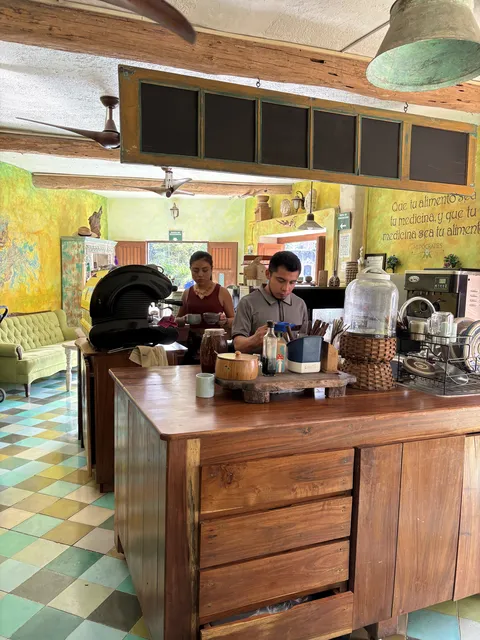ELELA ORGANIC VEGAN CAFE Y RESTAURANT image 2