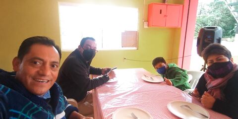 Pollos Locos image 1