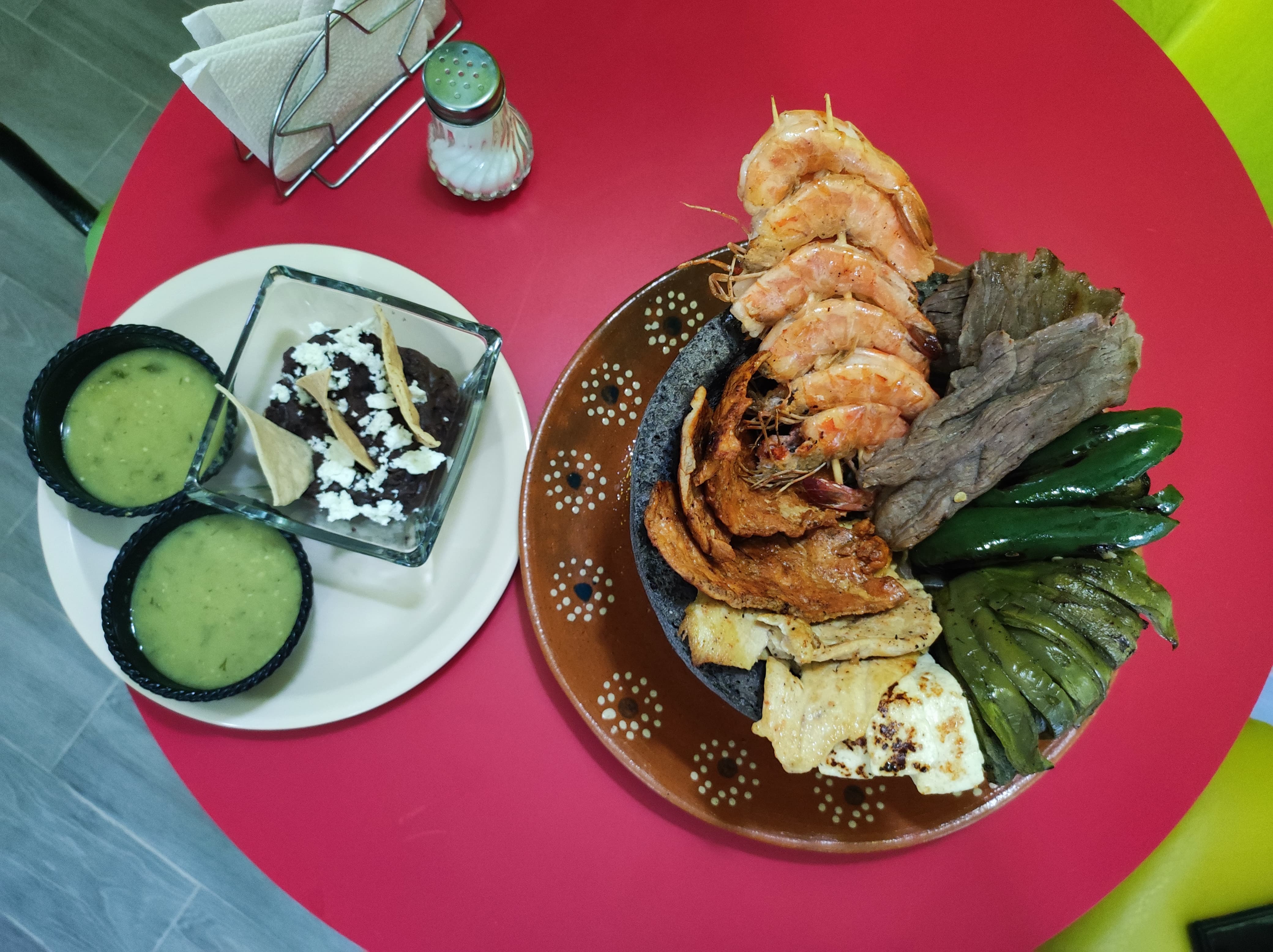 GOLDEN Restaurant & Cafeteria image 5