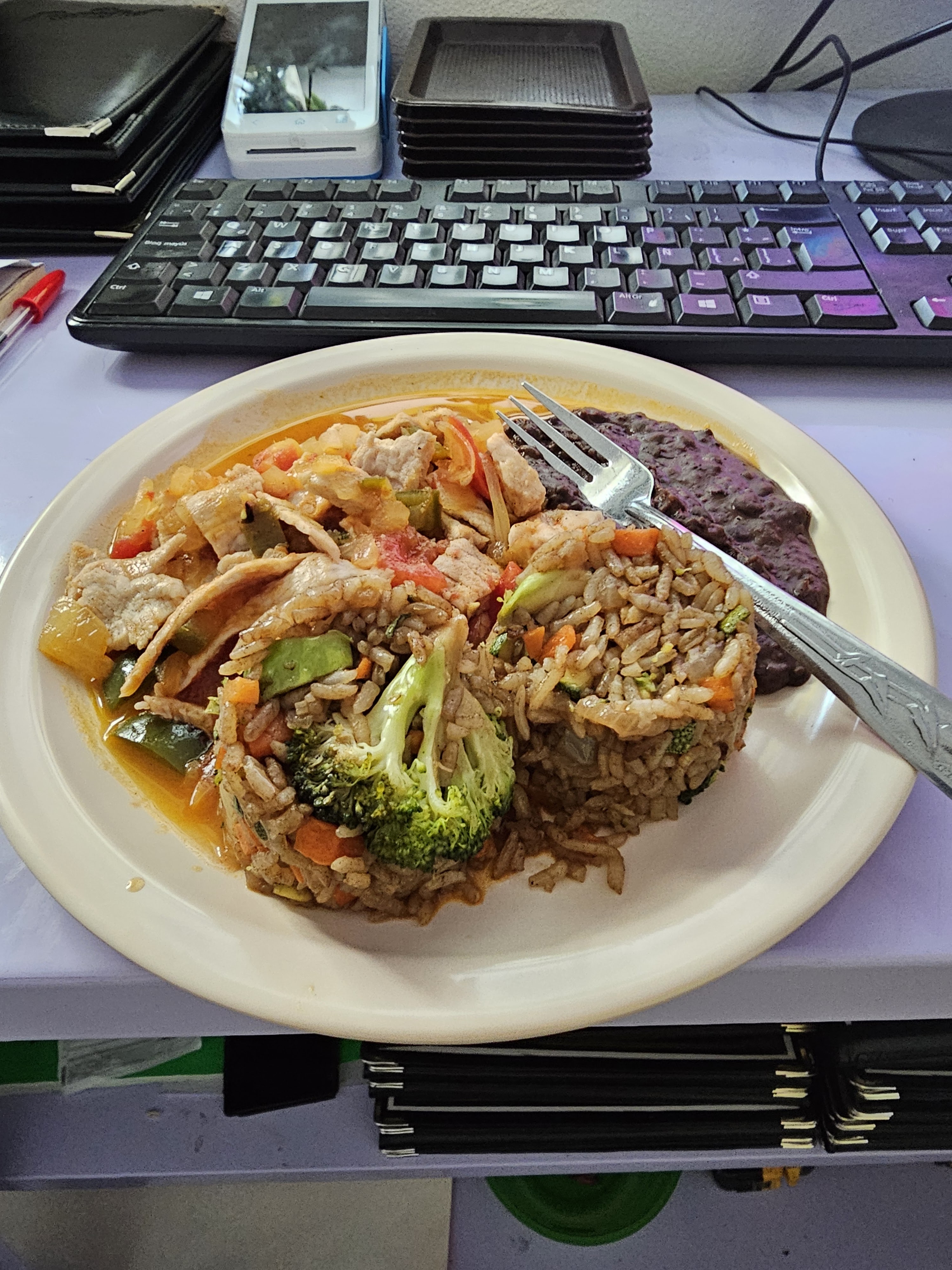 GOLDEN Restaurant & Cafeteria image 9