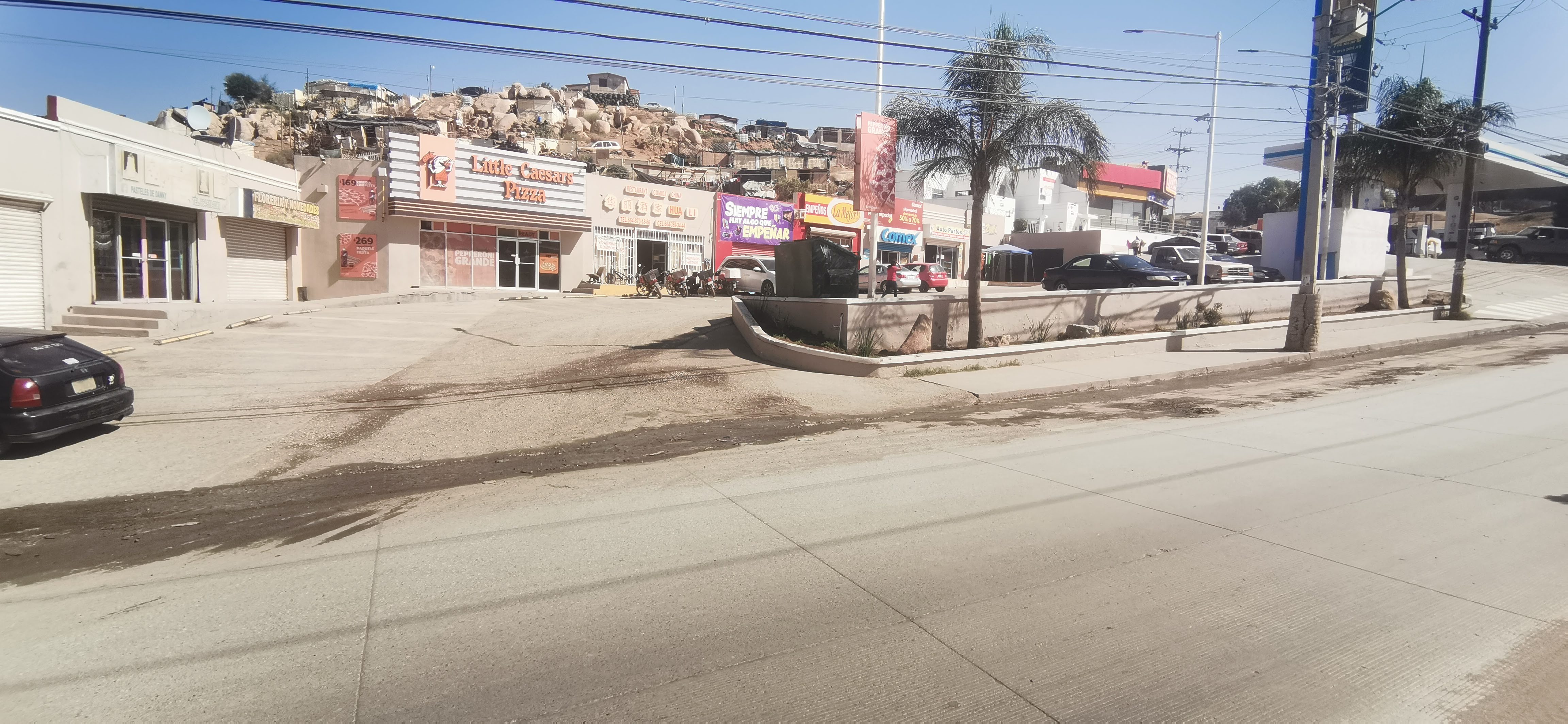 Little Caesars Villa del Campo image 2