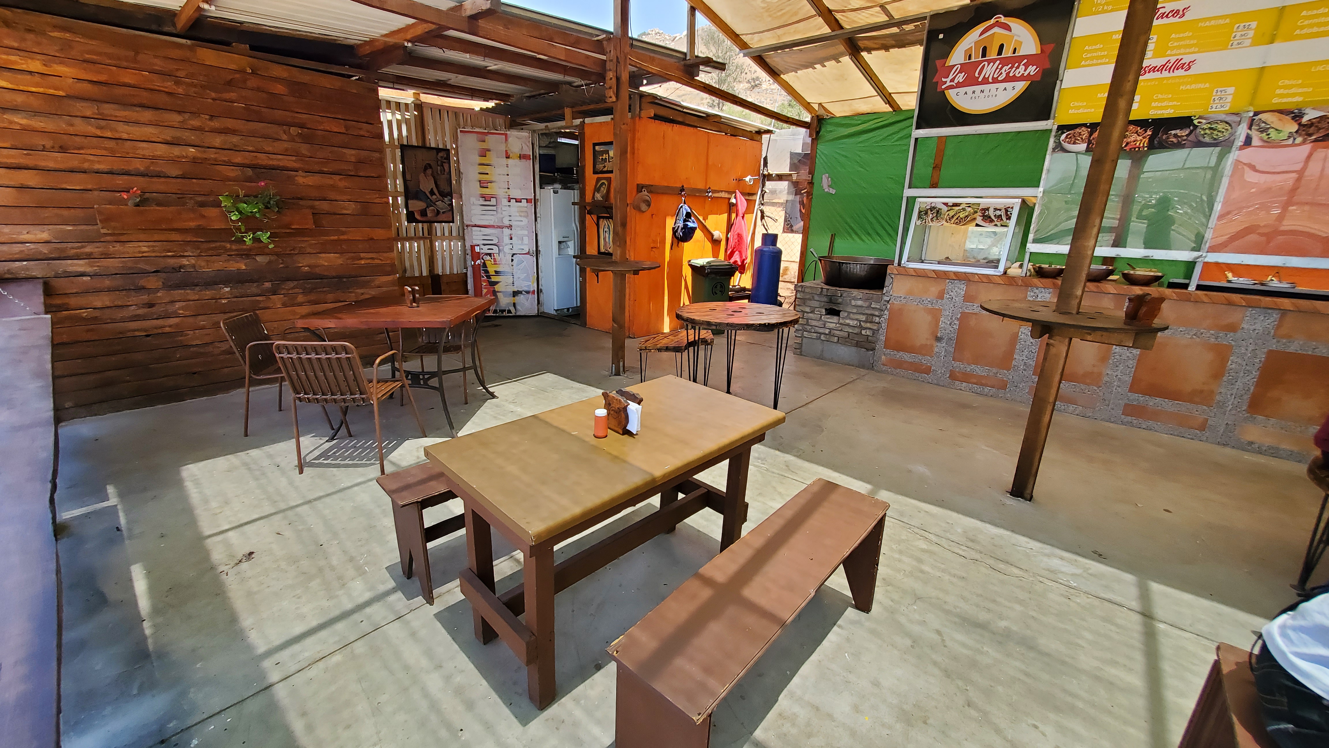 Carnitas La Mision image 1