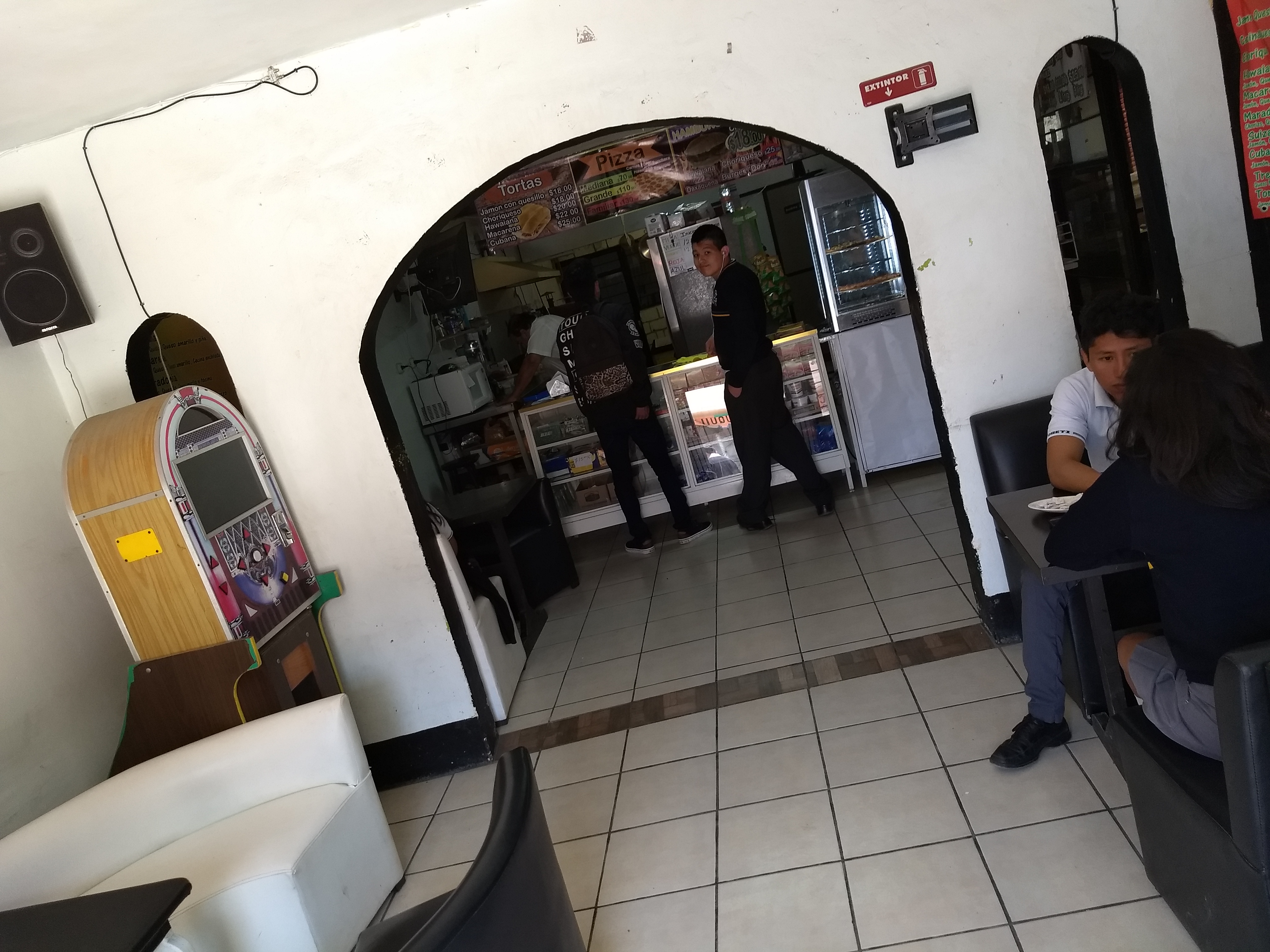El Don, Pizzería y Cafetería image 1
