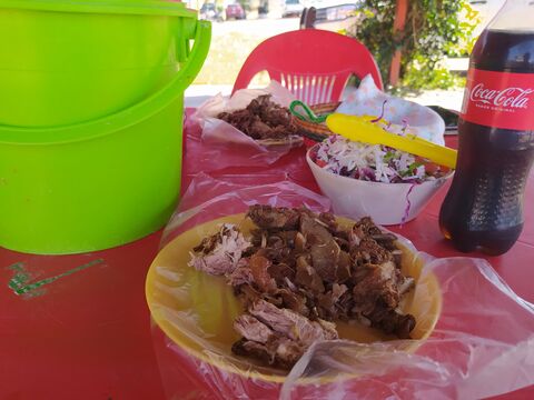 Carnitas Caly image 1