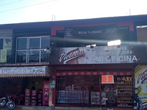 Mictlan Burguers image 2