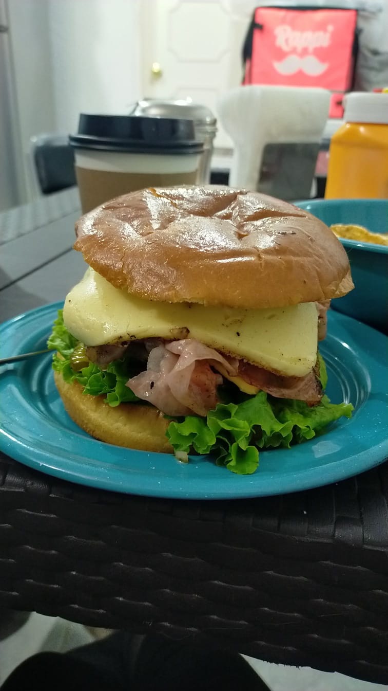 La Burguesía image 2