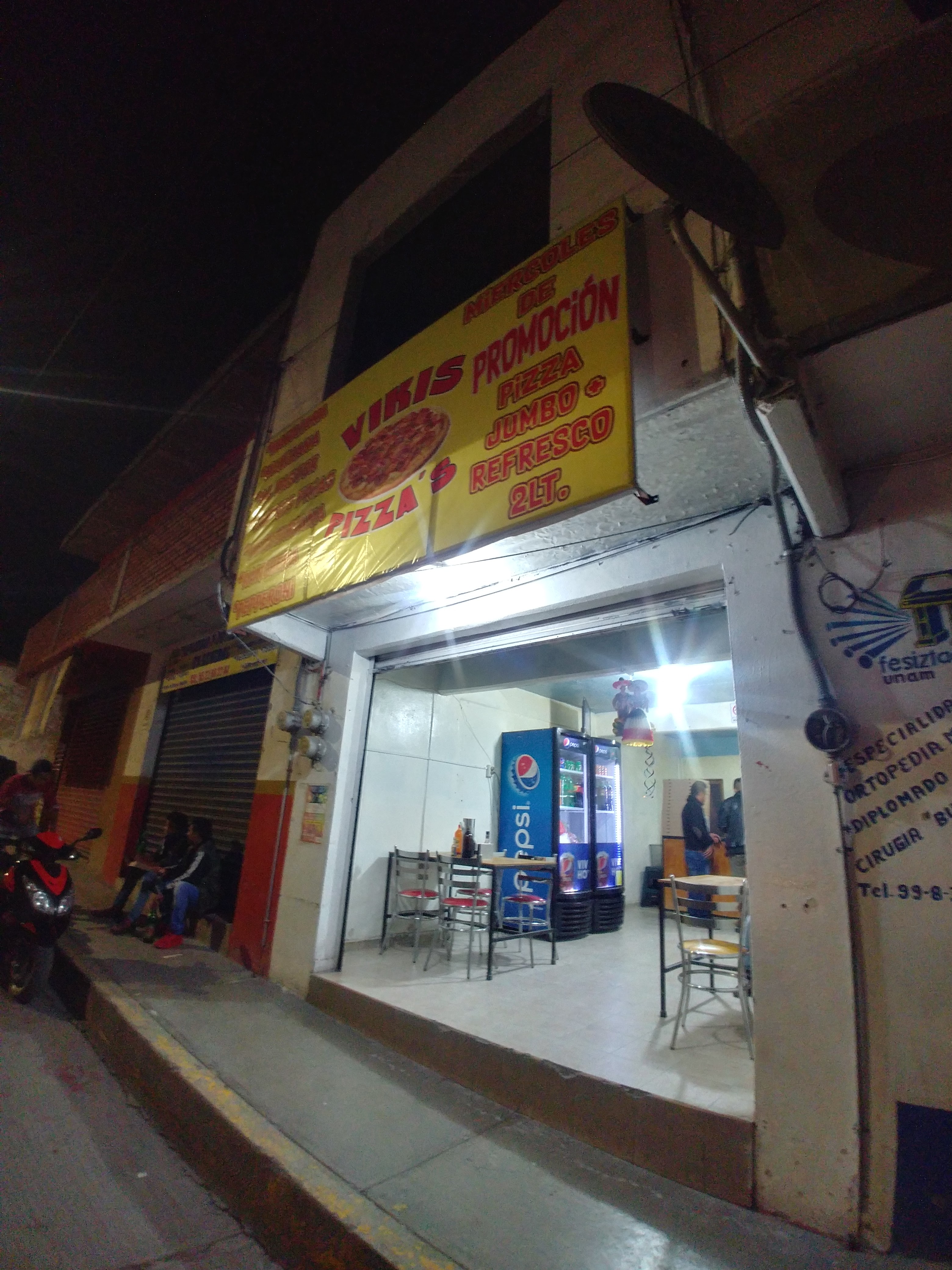 pizzeria vikis II image 2