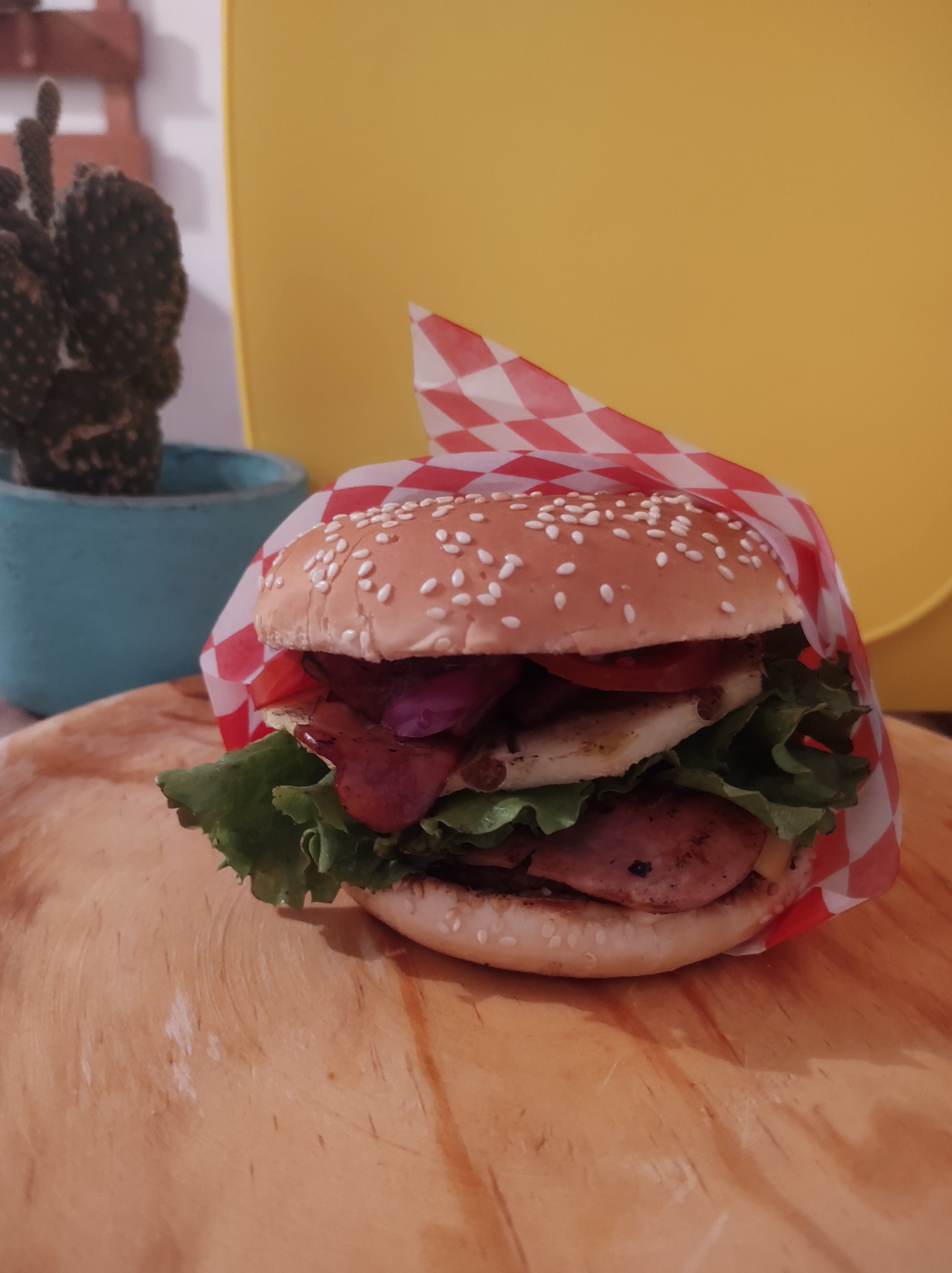 Hamburguesas al carbón Patio 16 image 1