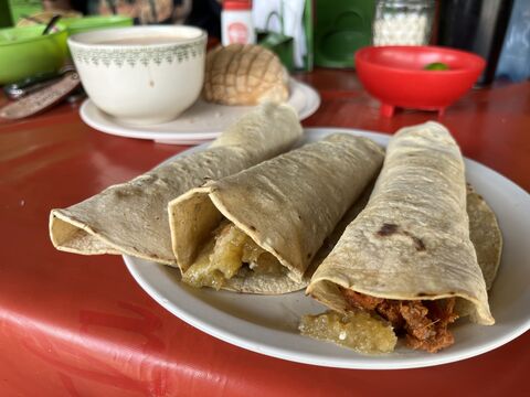 Tacos de Cazuela y Antojitos image 1