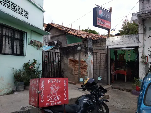 Pizzas Leon image 6