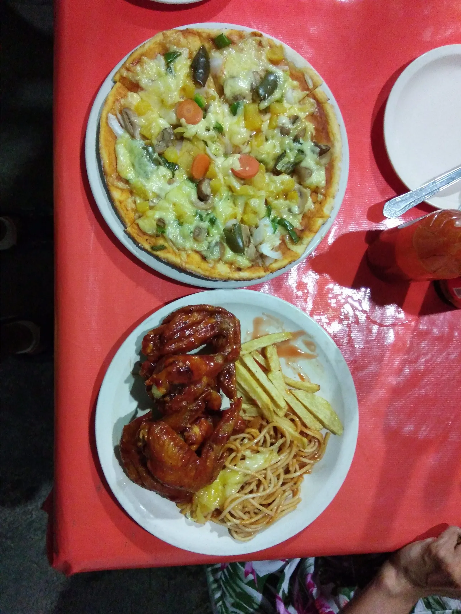Pizzas Leon image 9