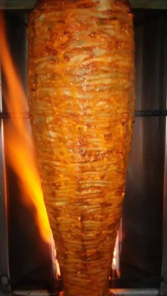 Taqueria cristy de carne árabe y pastor image 8