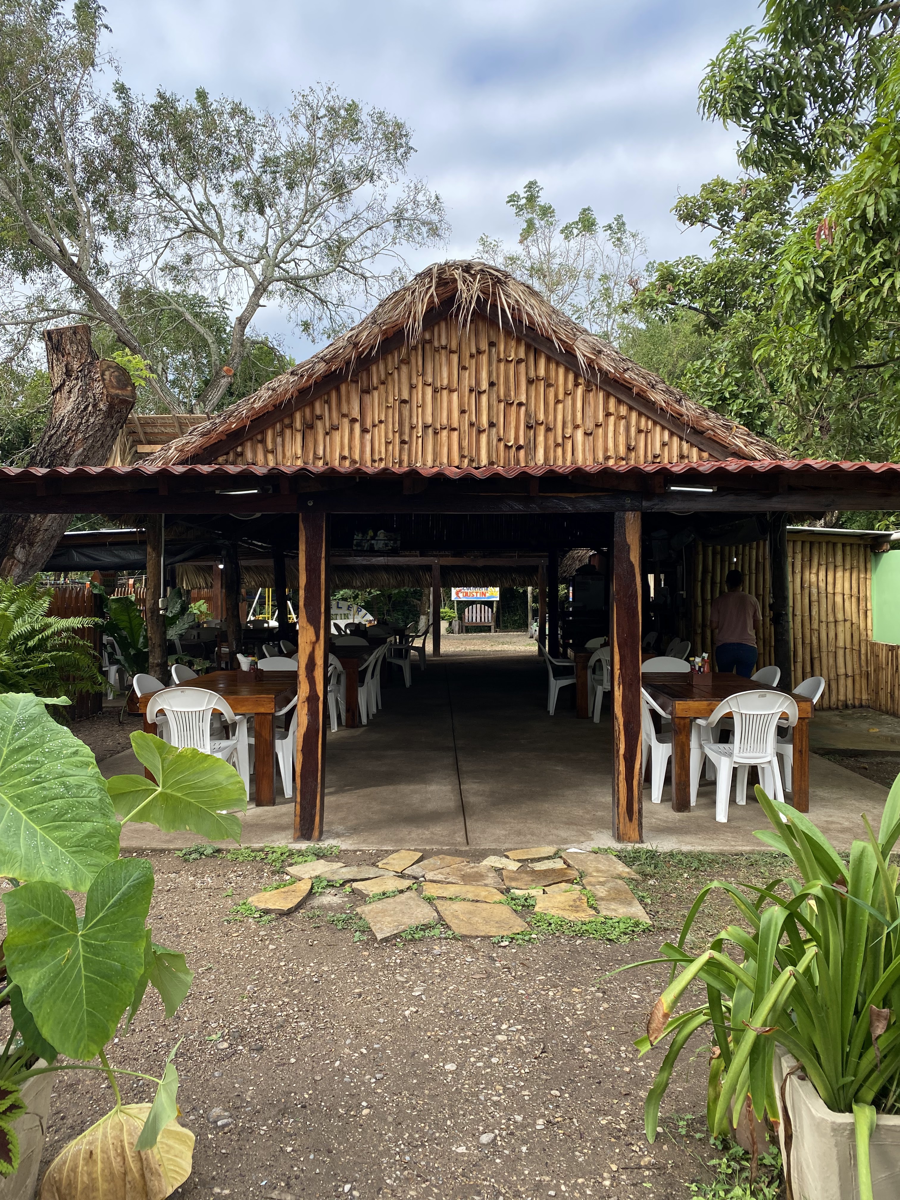 Coctelería Dustin image 2