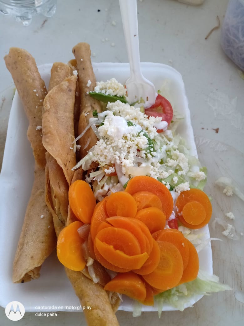 Taquitos la carreola image 1