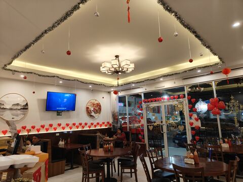 Comida China Lei Garden 利苑 image 1