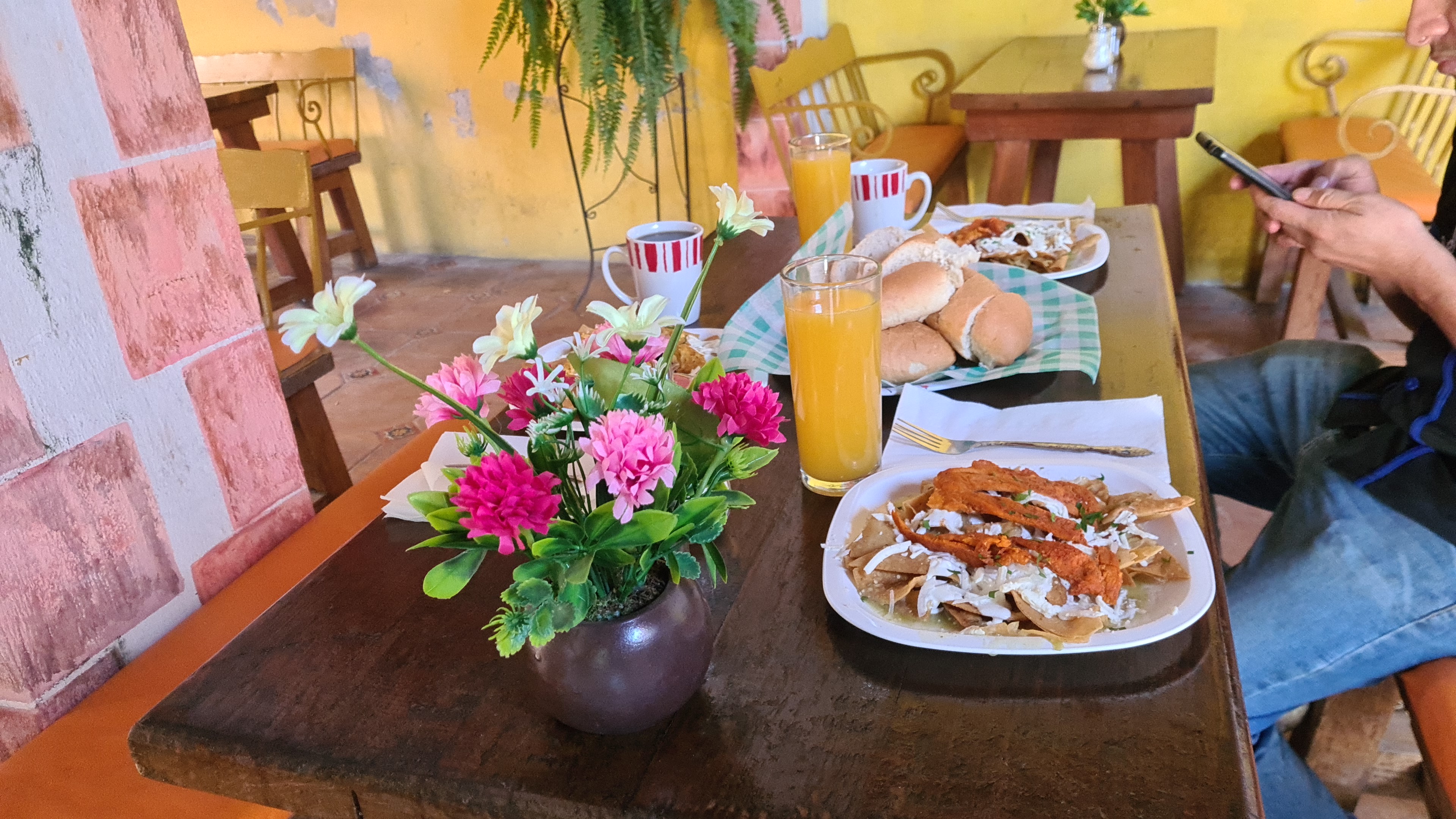 Collins Burgers image 4