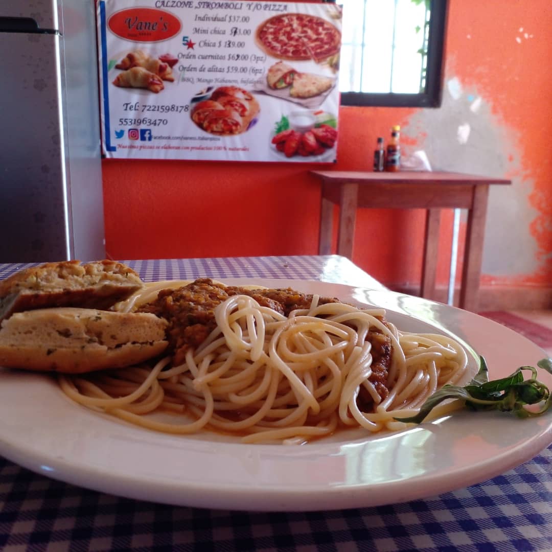 Vane'ss pizza image 3