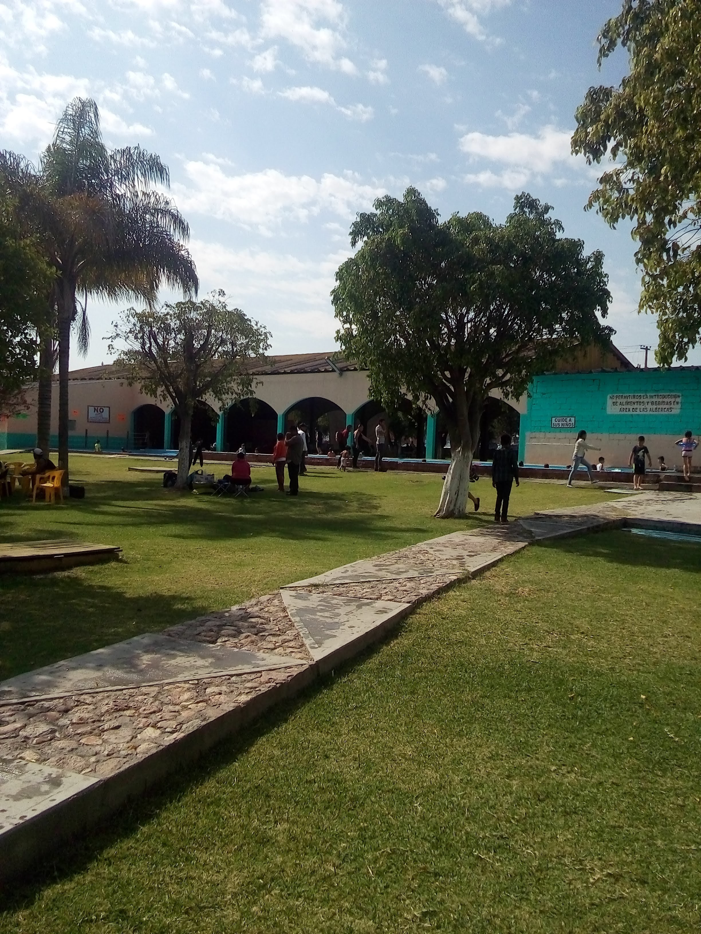 Balneario los pinos Country Club image 3