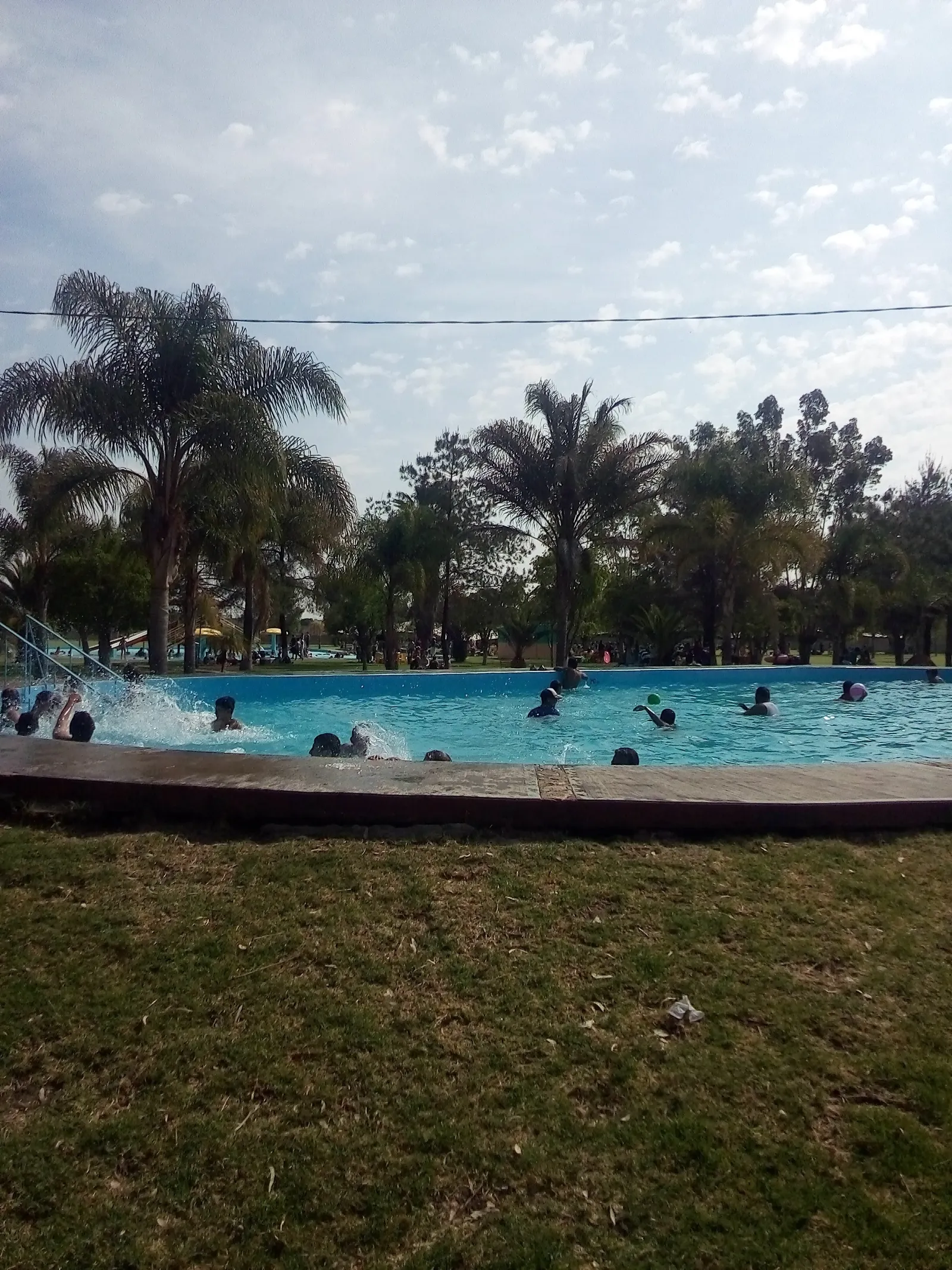 Balneario los pinos Country Club image 10