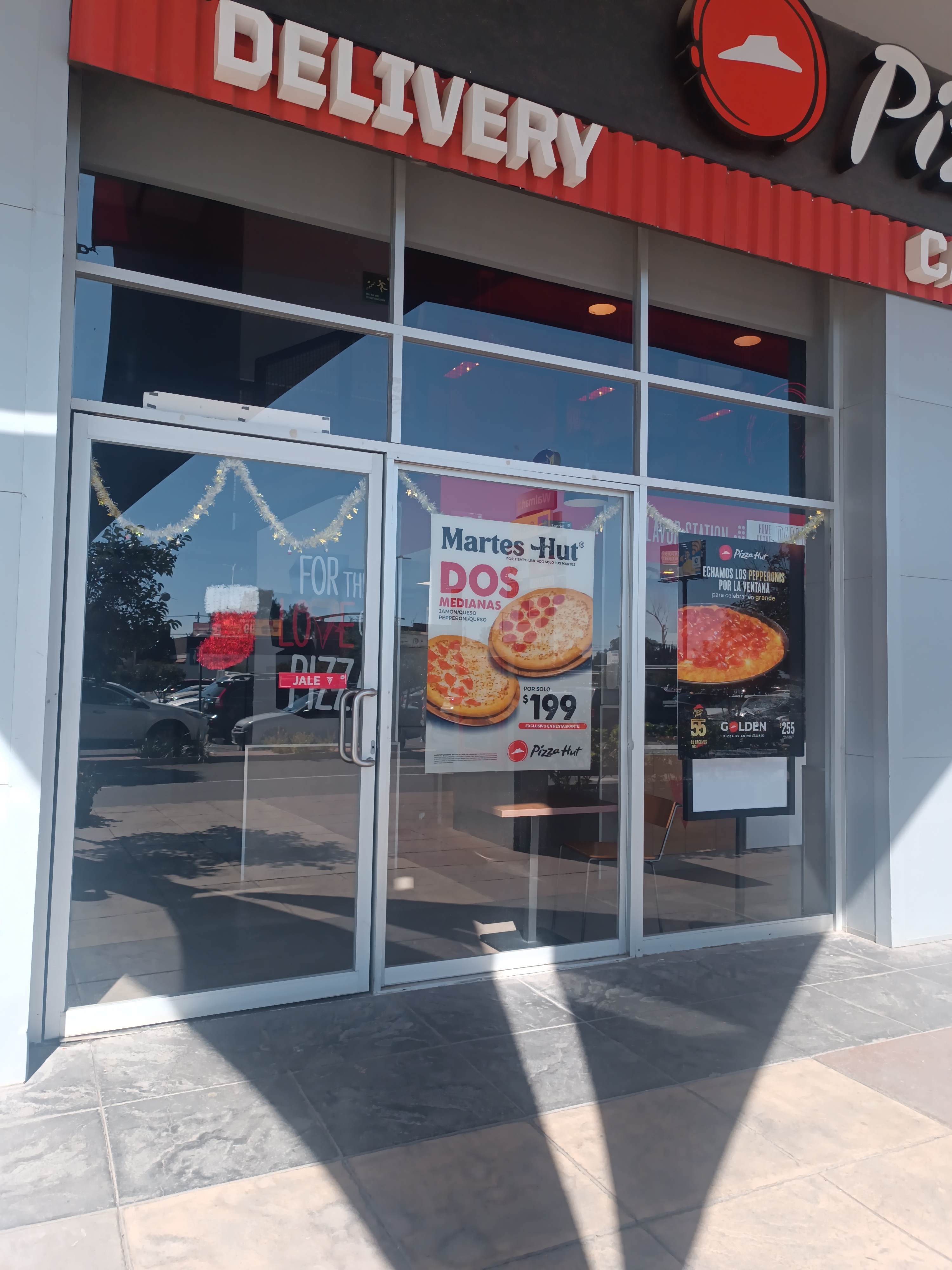 Pizza Hut TC Zumpango image 6