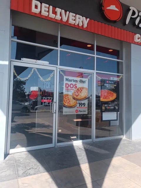 Pizza Hut TC Zumpango image 6