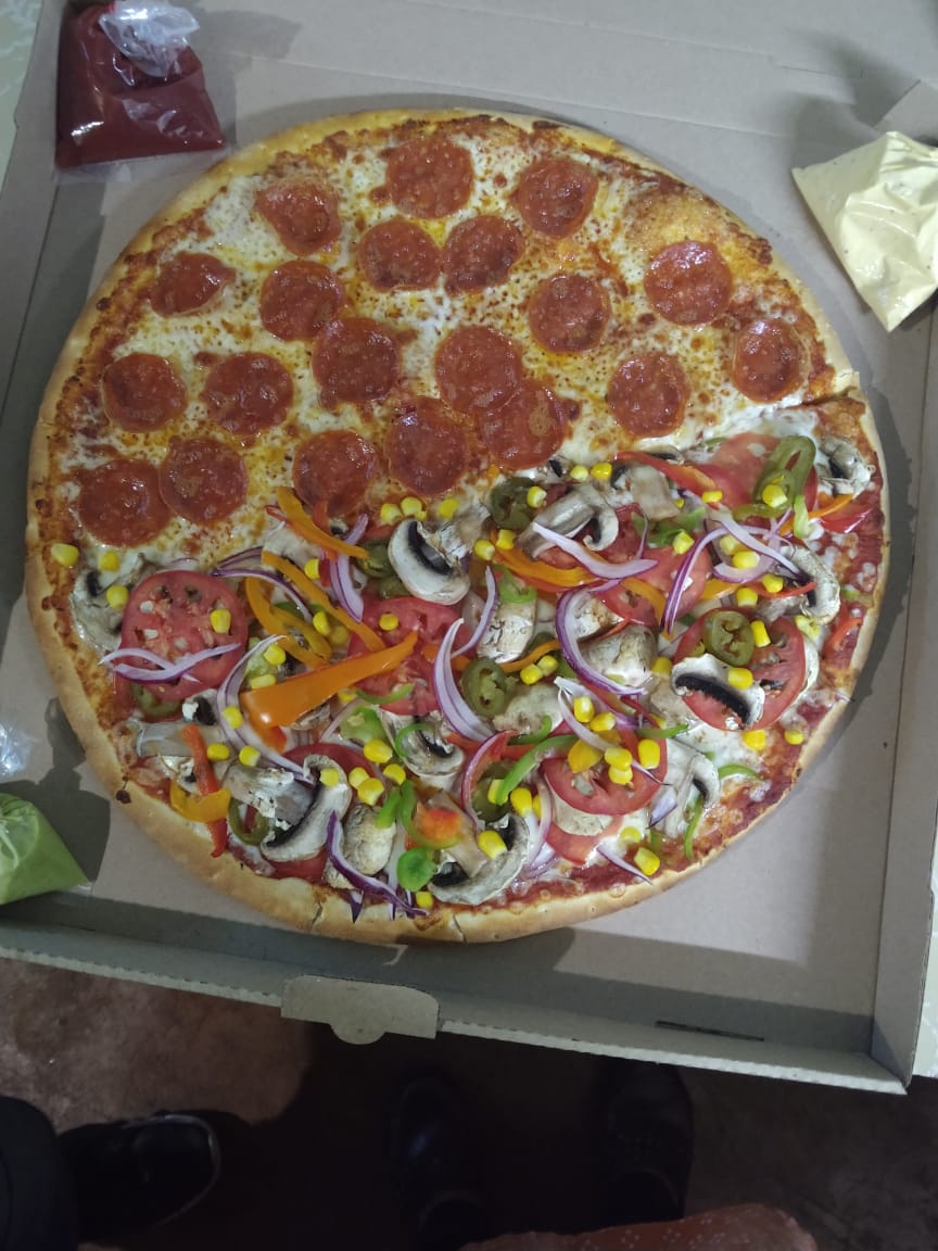 Pizza Chochis image 1