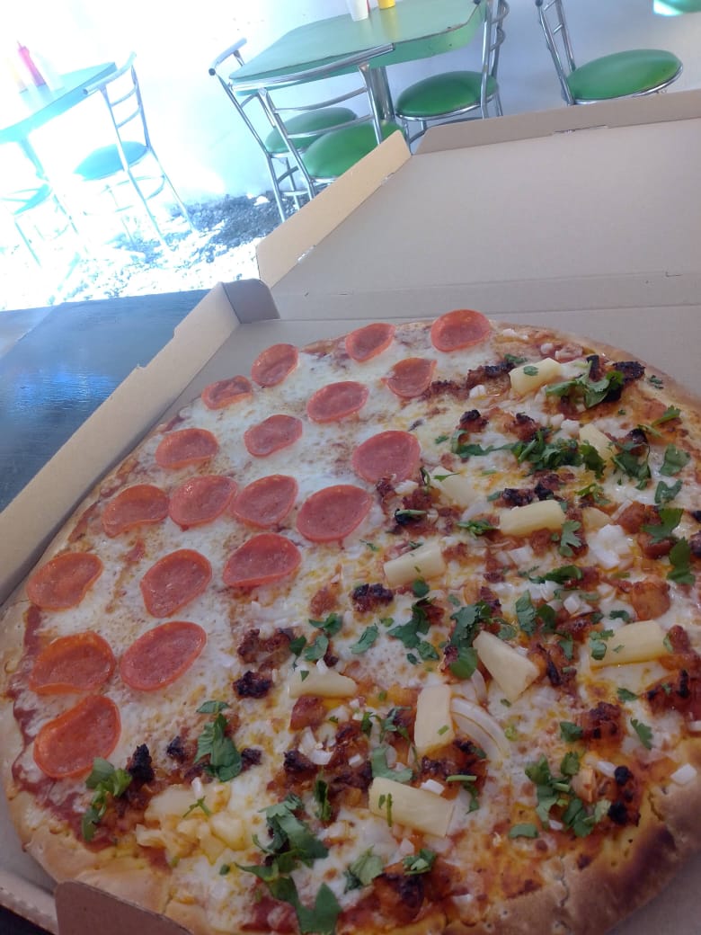 Pizza Chochis image 2