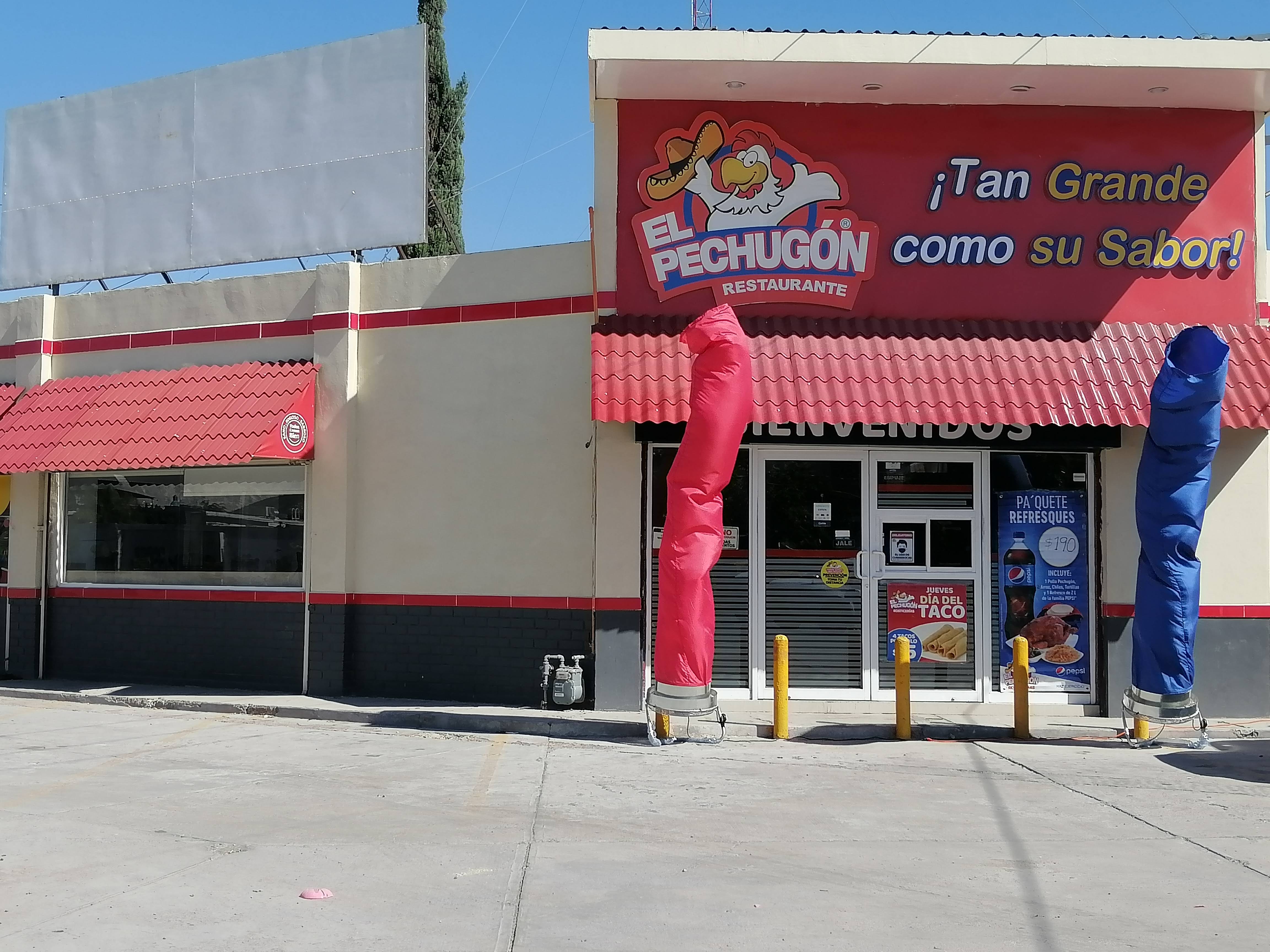 El Pechugón restaurante image 9