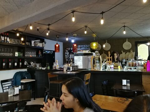 Sepia Café image 7