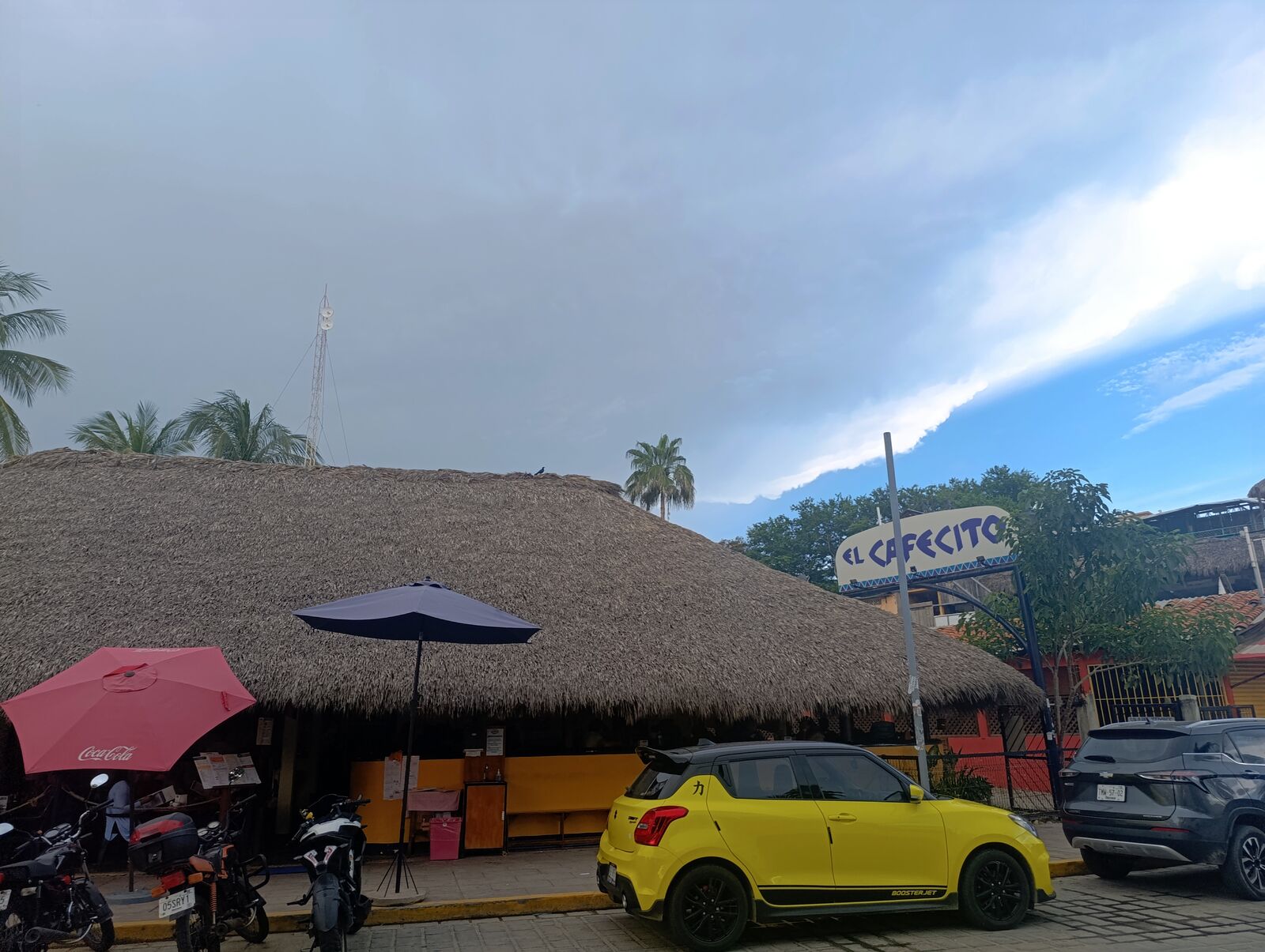 El Cafecito image 8