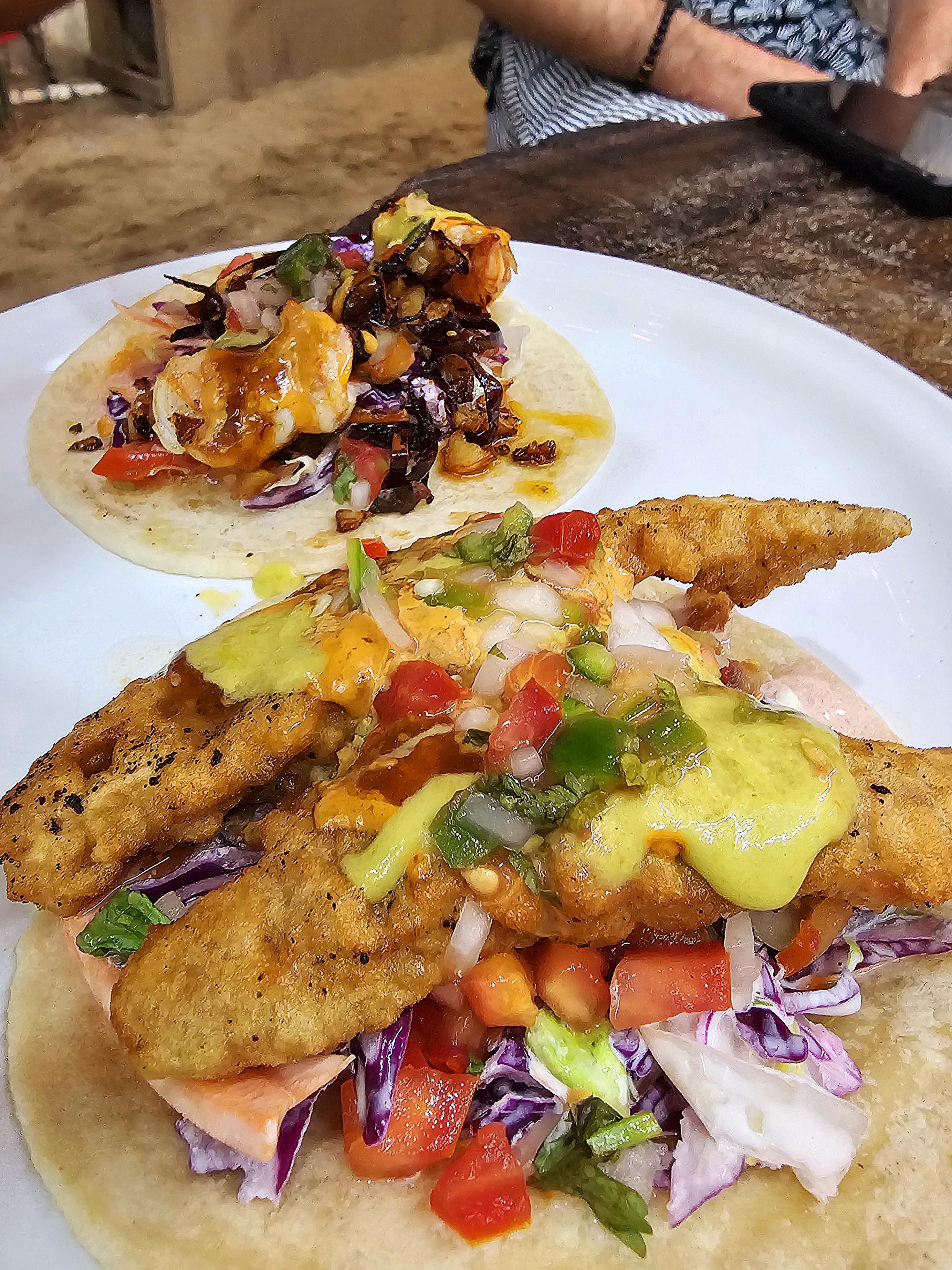 La Ola Taquería image 4