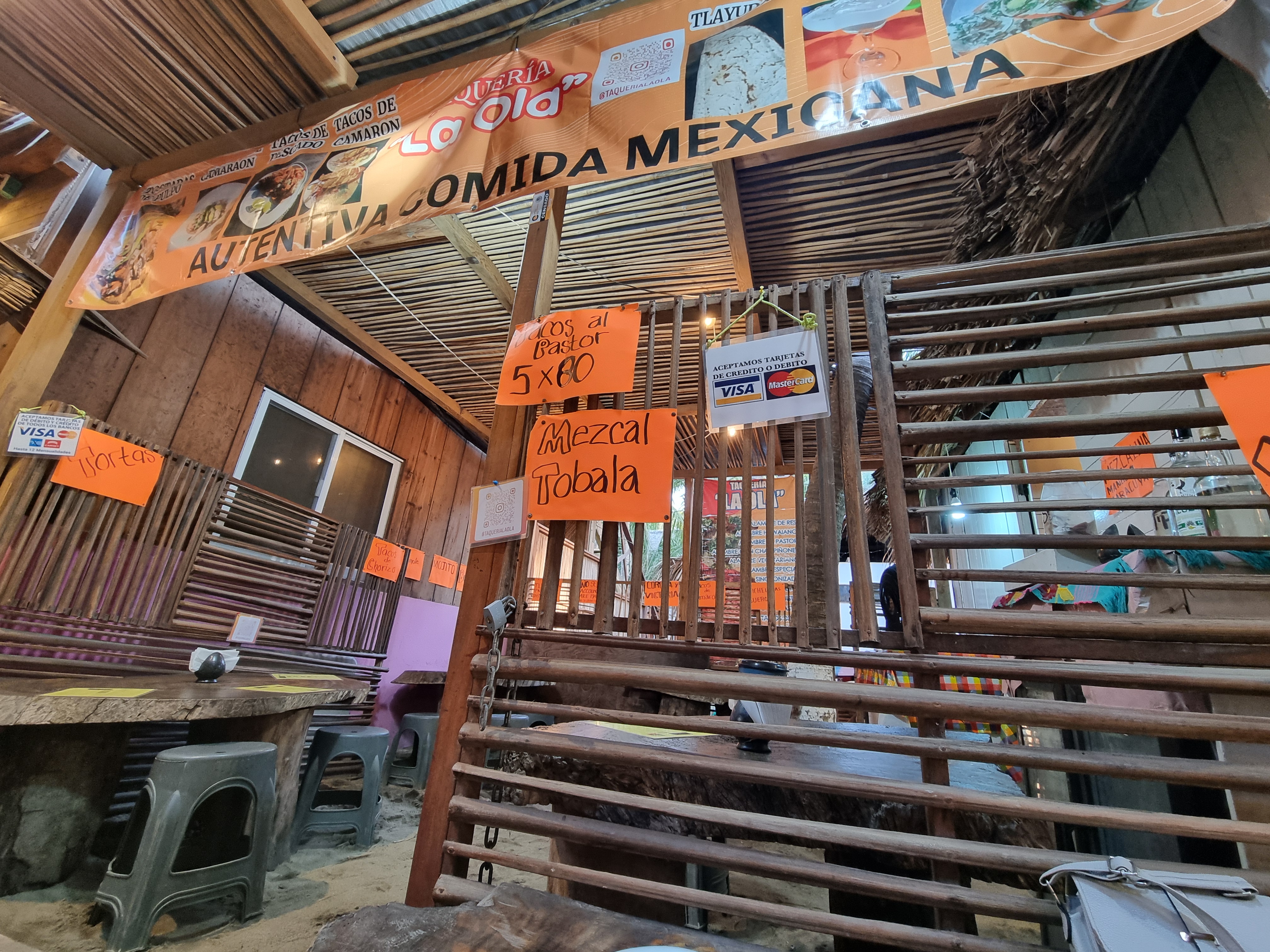 La Ola Taquería image 7