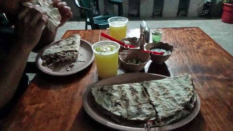 Taqueria doña leo image 2