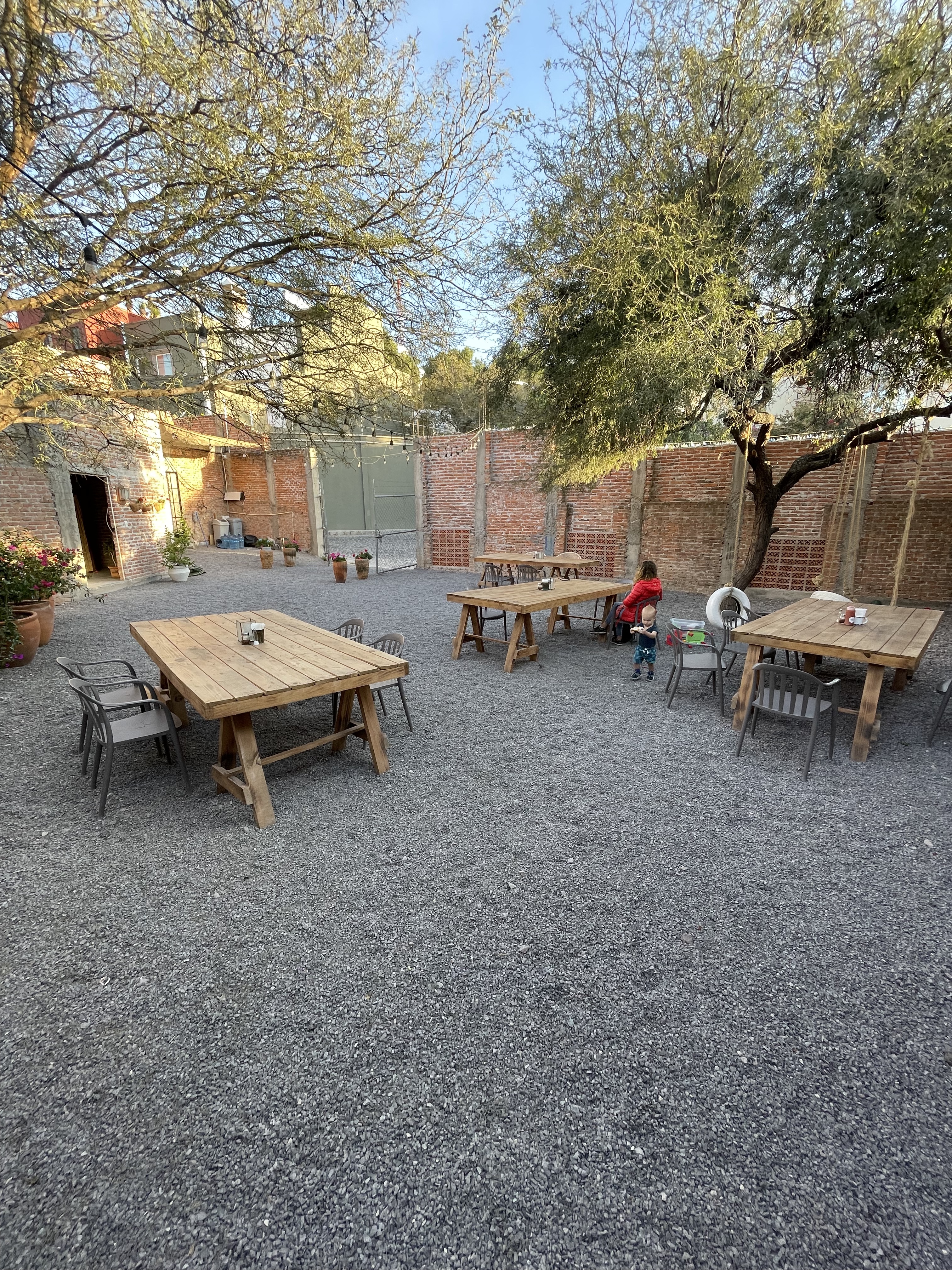 LA GROTTA 1989 San Miguel de Allende image 1