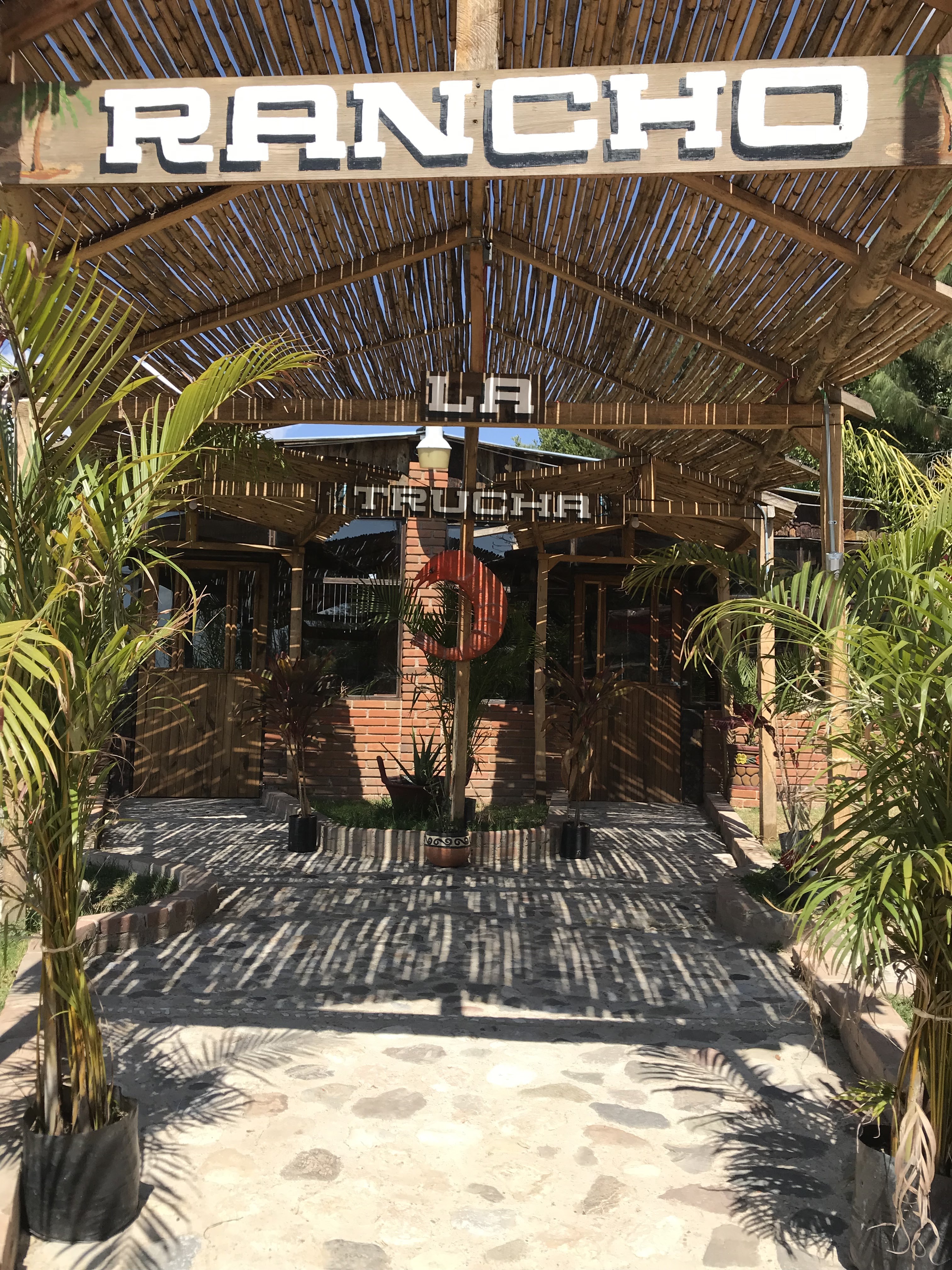 Marisquería Familiar Rancho La Trucha image 3