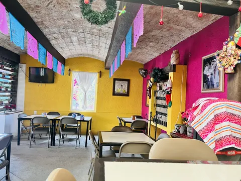 El Molcajete image 6