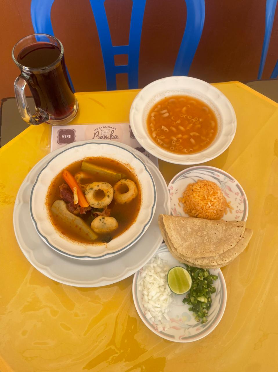 RESTAURANT LA B0MBA image 1