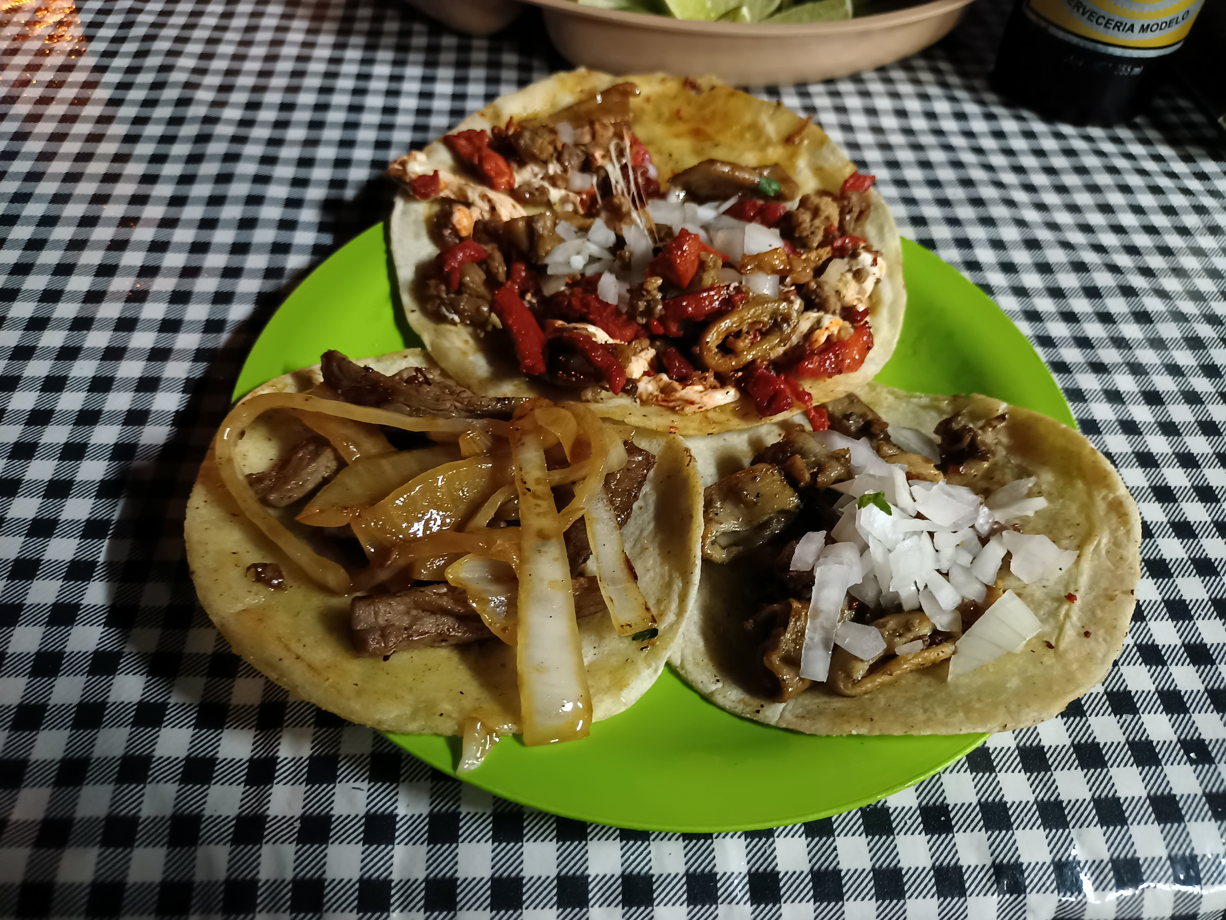 Taquería El Barrio image 1