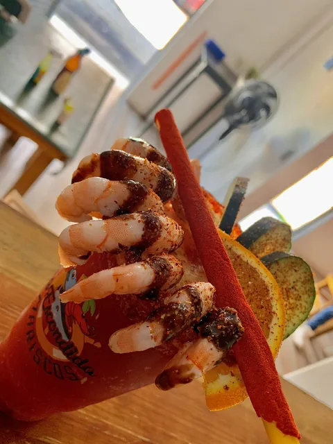 Mariscos La Escondida image 7